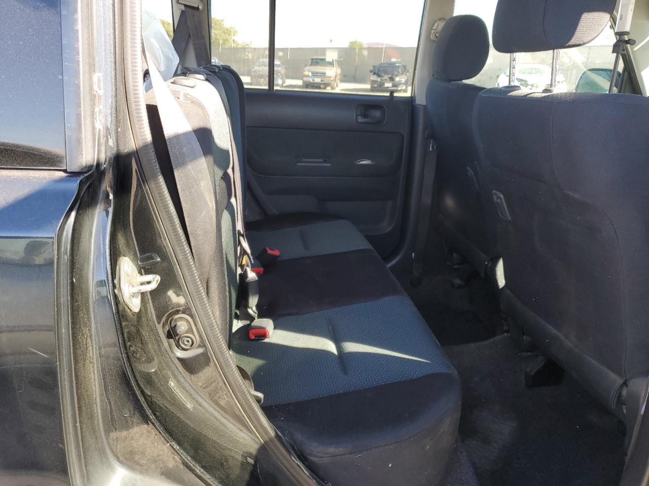 2006 TOYOTA SCION