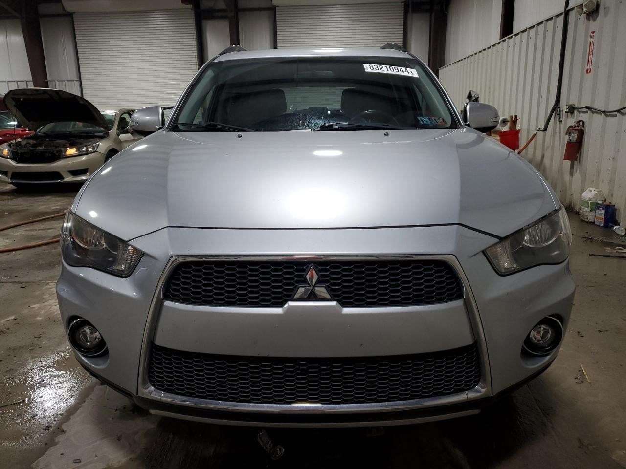 2011 MITSUBISHI outlander