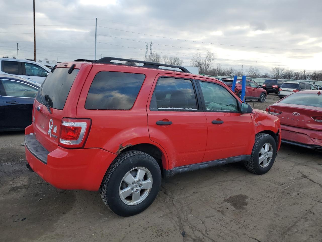 2009 FORD ESCAPE