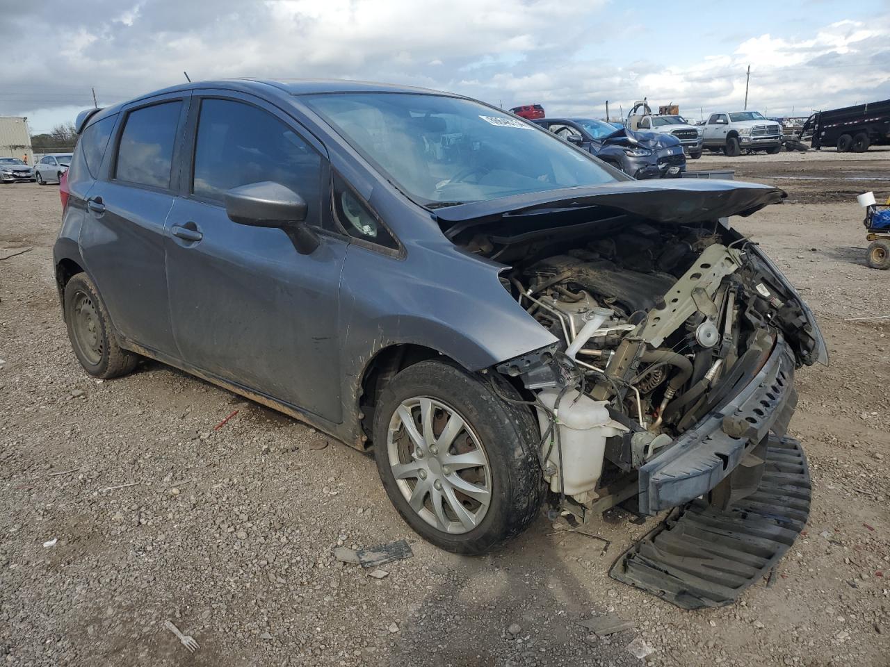 2017 NISSAN VERSA