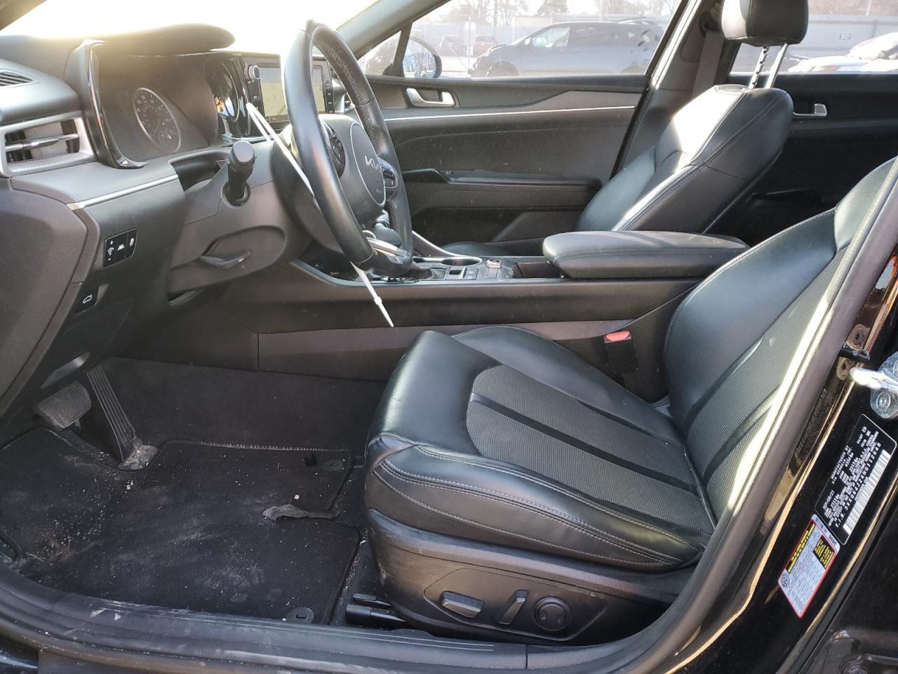 2022 KIA K5