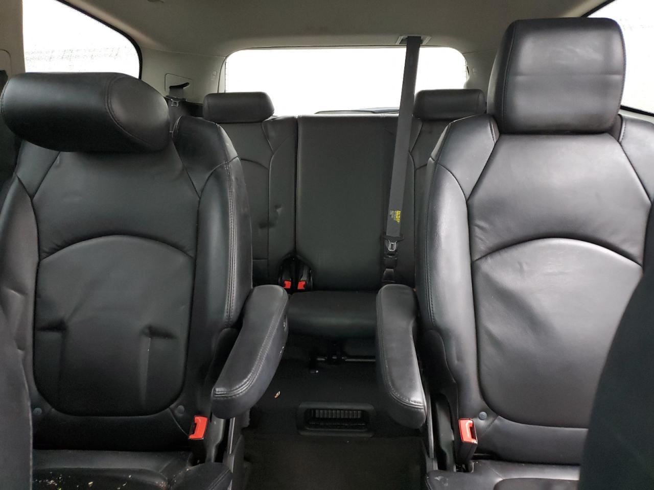 2011 CHEVROLET TRAVERSE