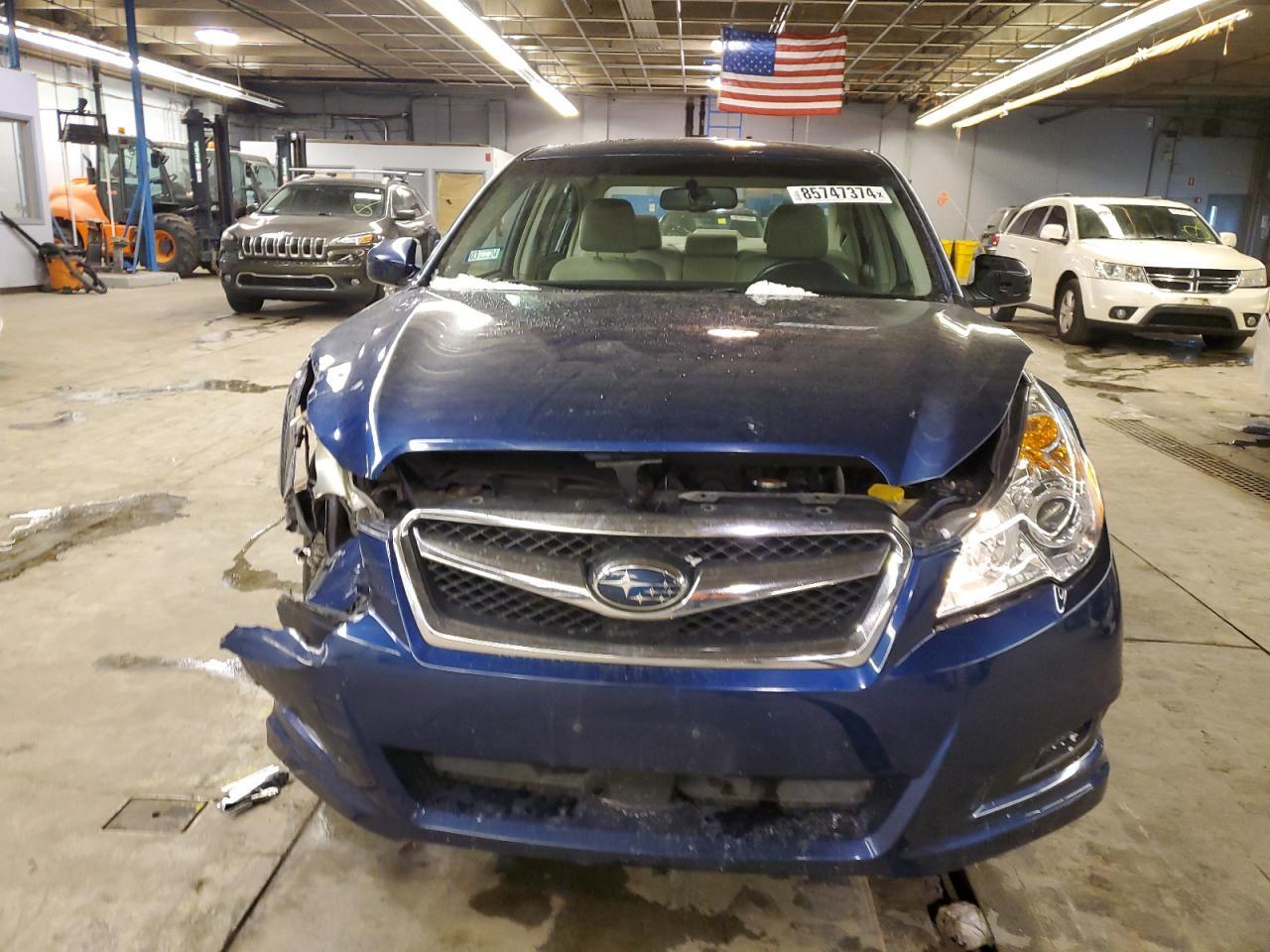 2011 SUBARU Legacy