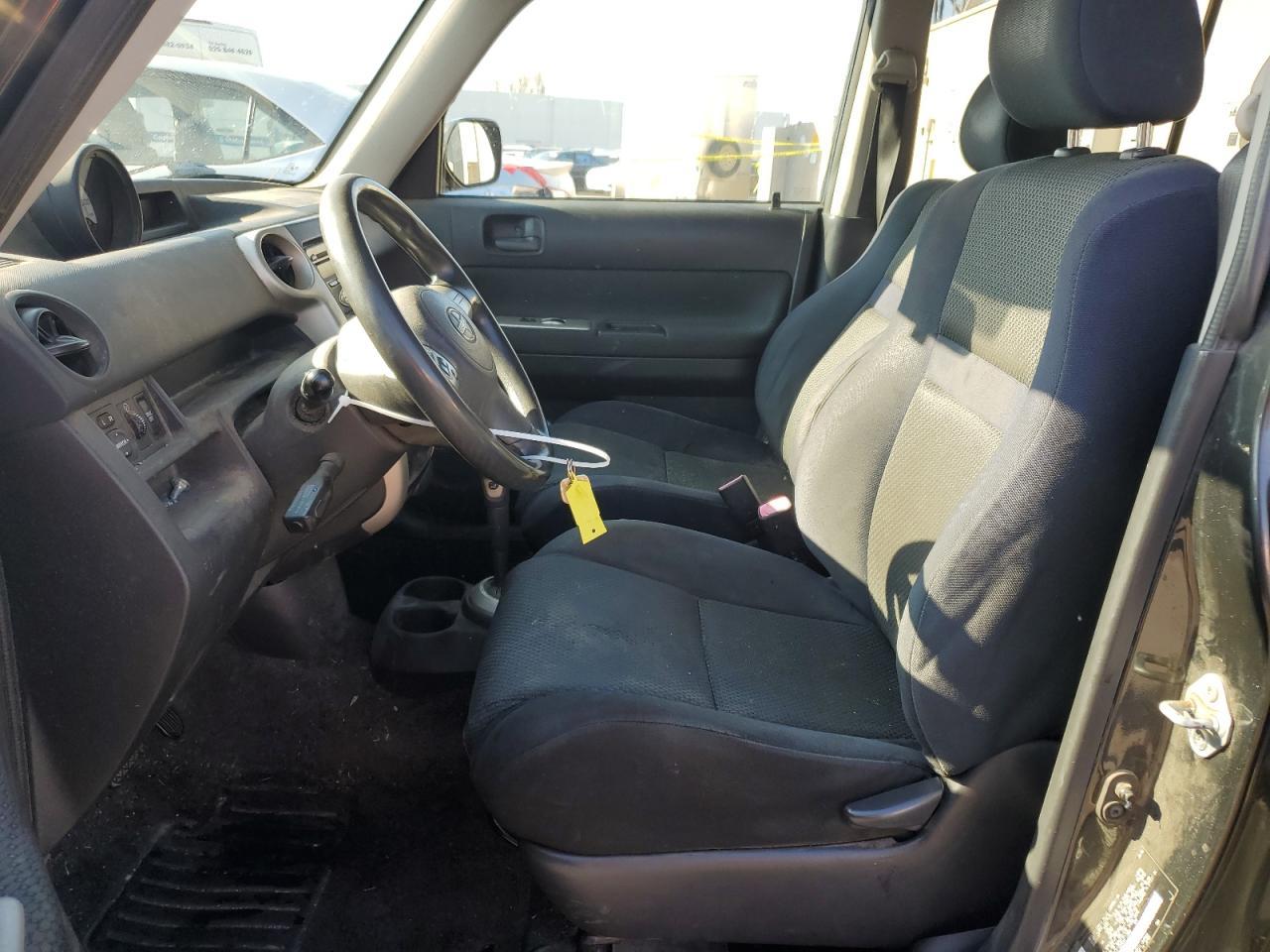2006 TOYOTA SCION