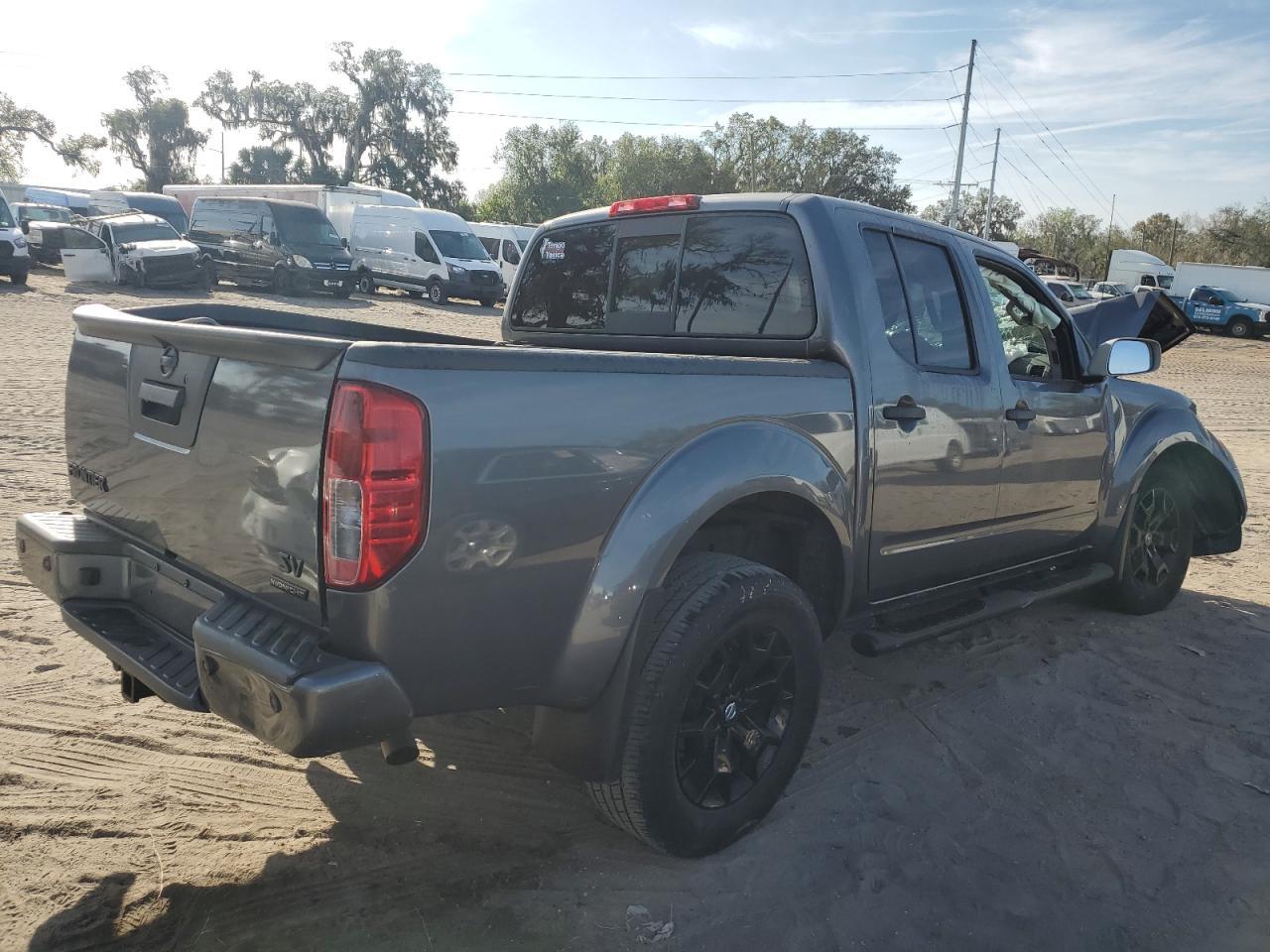 2021 NISSAN Frontier