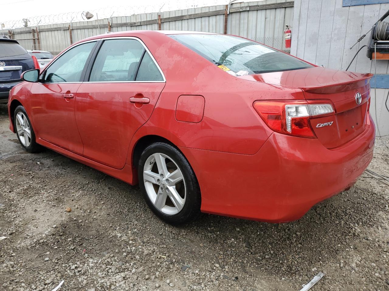 2013 TOYOTA CAMRY