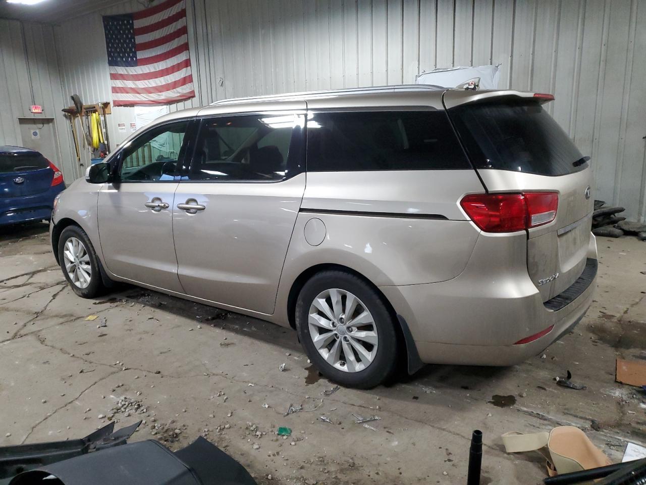 2016 KIA SEDONA