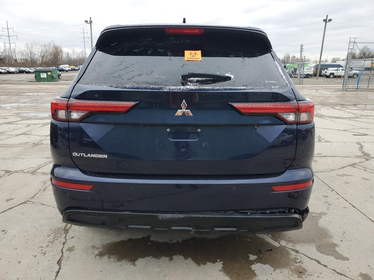 2022 MITSUBISHI outlander