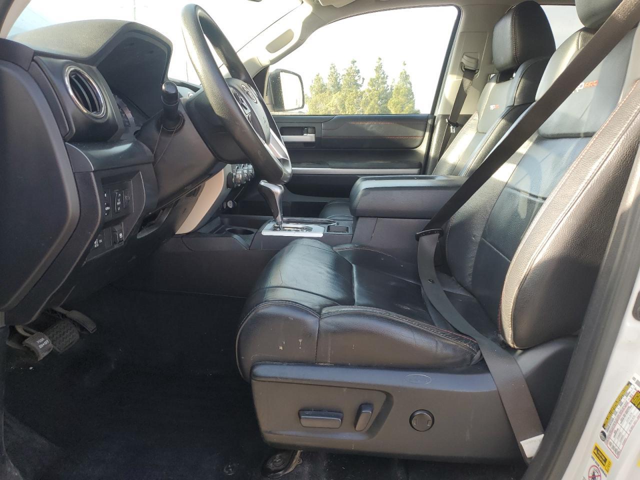 2017 TOYOTA TUNDRA