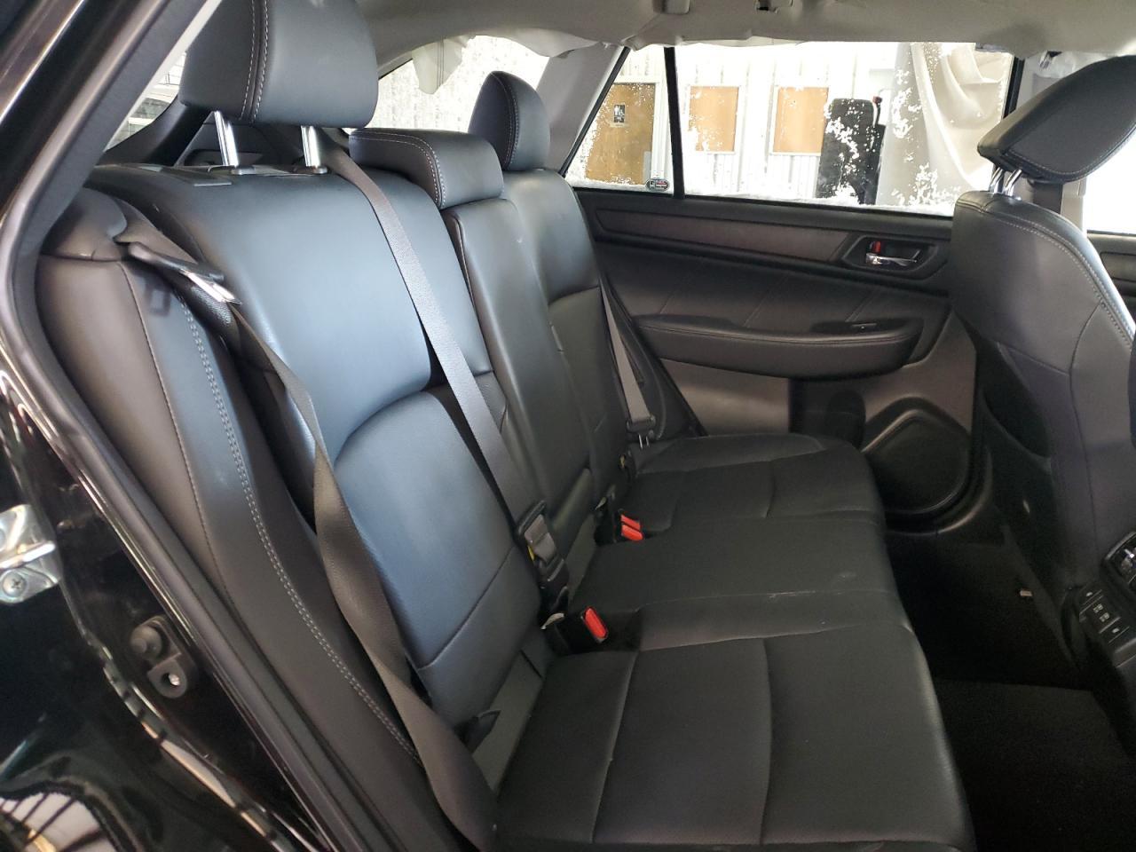 2019 SUBARU Outback