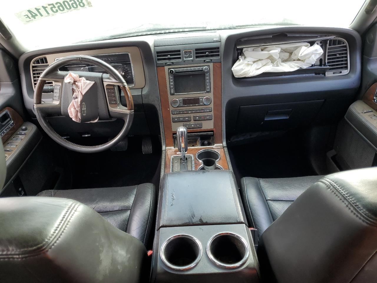 2014 LINCOLN Navigator