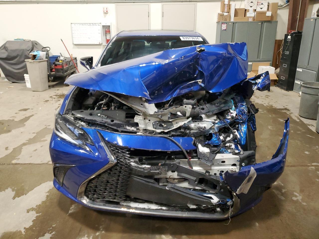 2023 LEXUS ES 300H