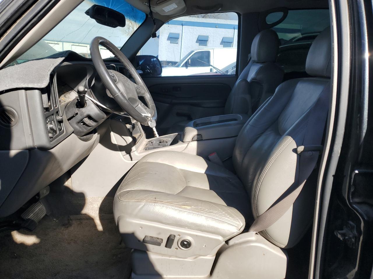 2003 CHEVROLET Tahoe