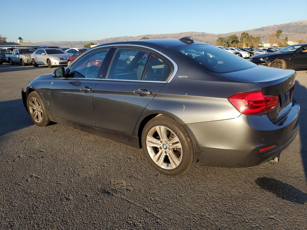 2018 BMW 3 SERIES