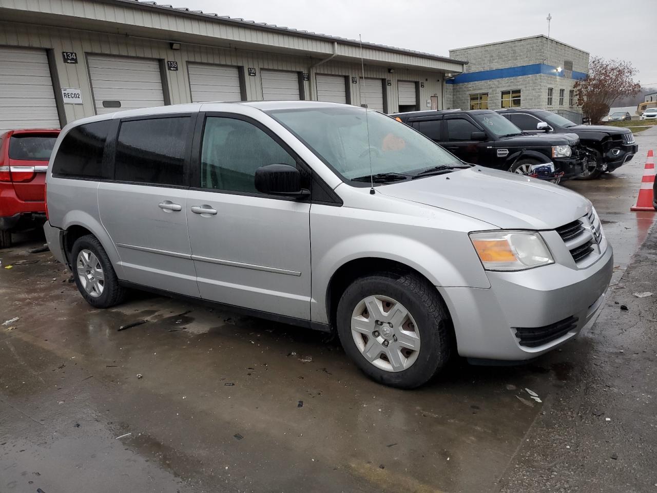 2010 DODGE CARAVAN