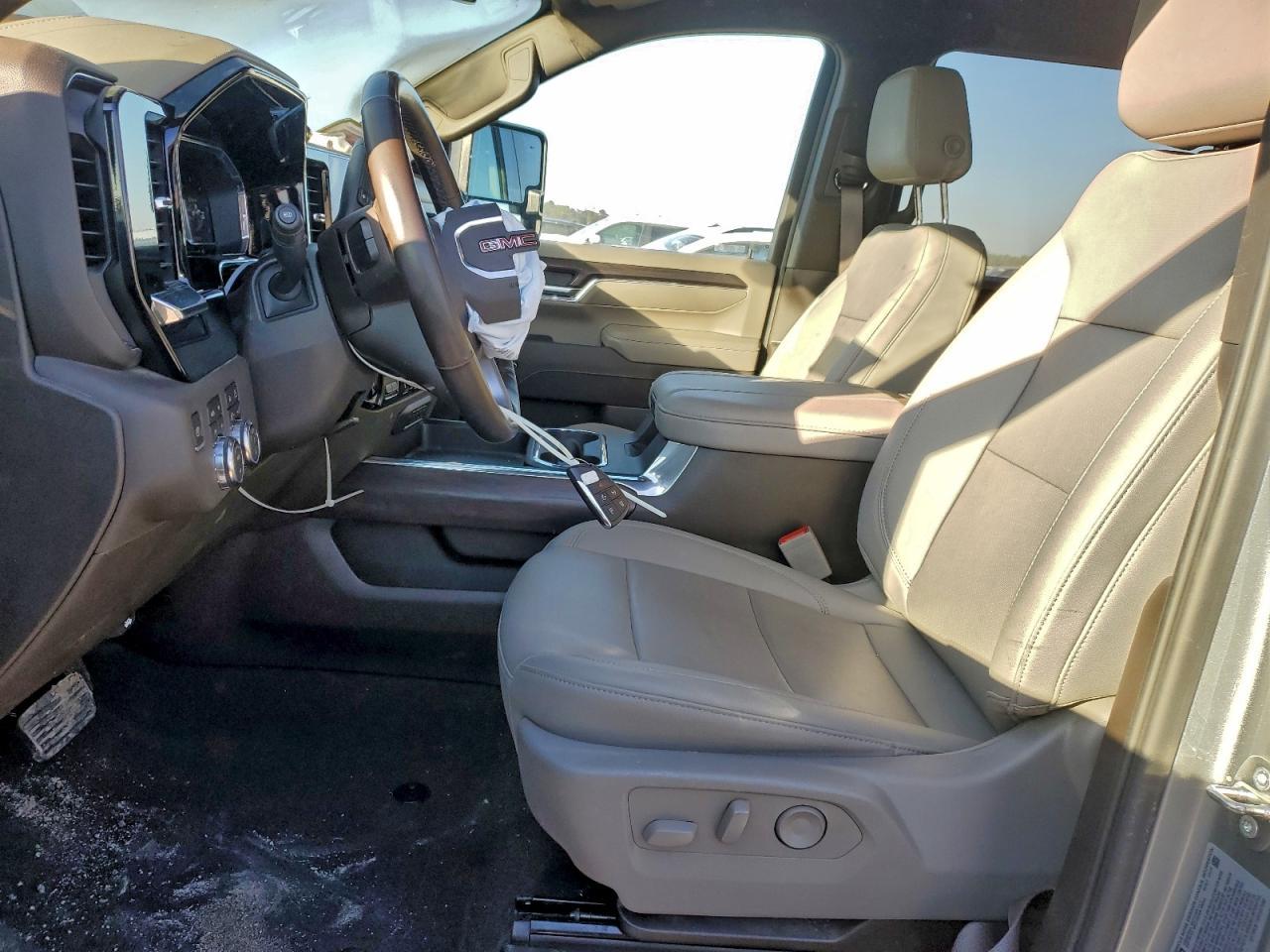 2024 GMC Sierra