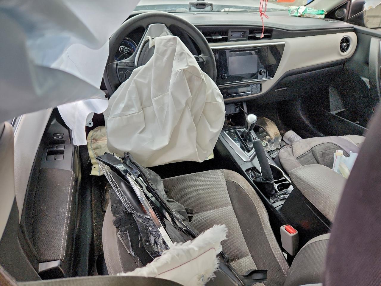 2019 TOYOTA COROLLA
