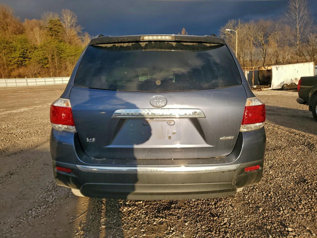 2013 TOYOTA HIGHLANDER