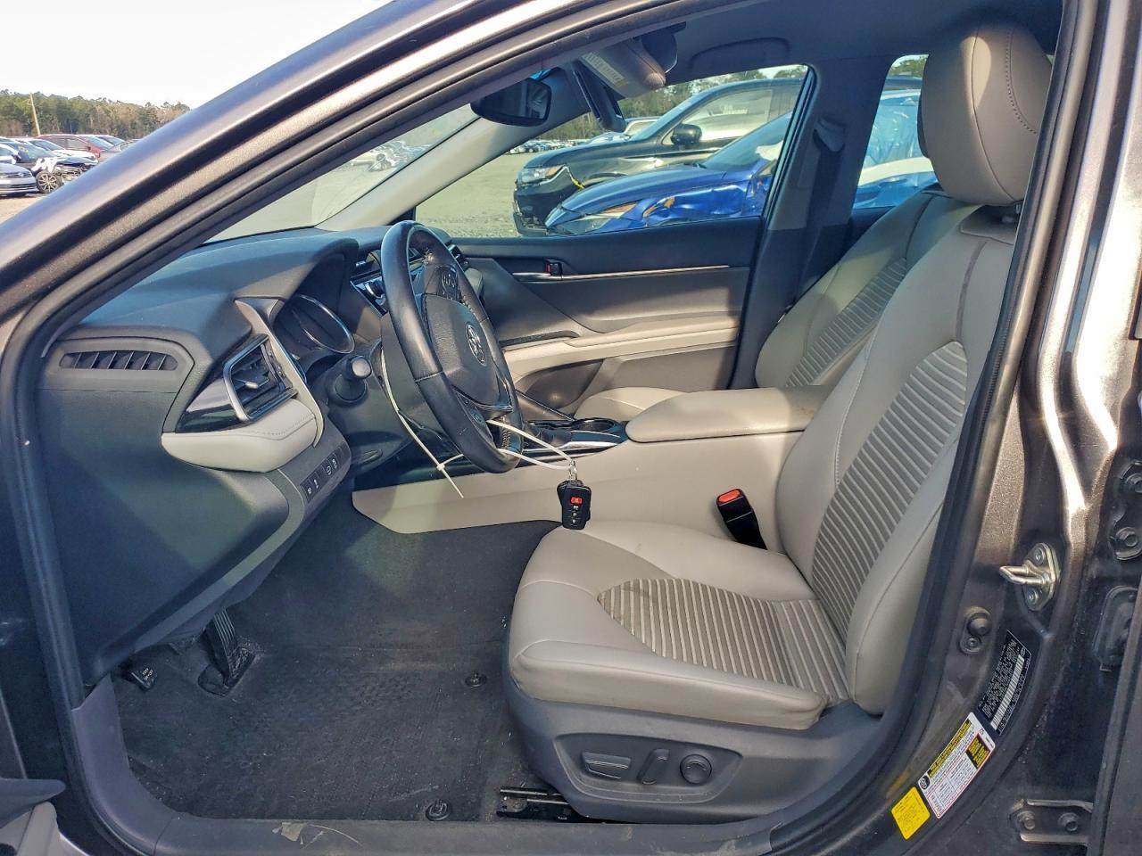 2019 TOYOTA CAMRY