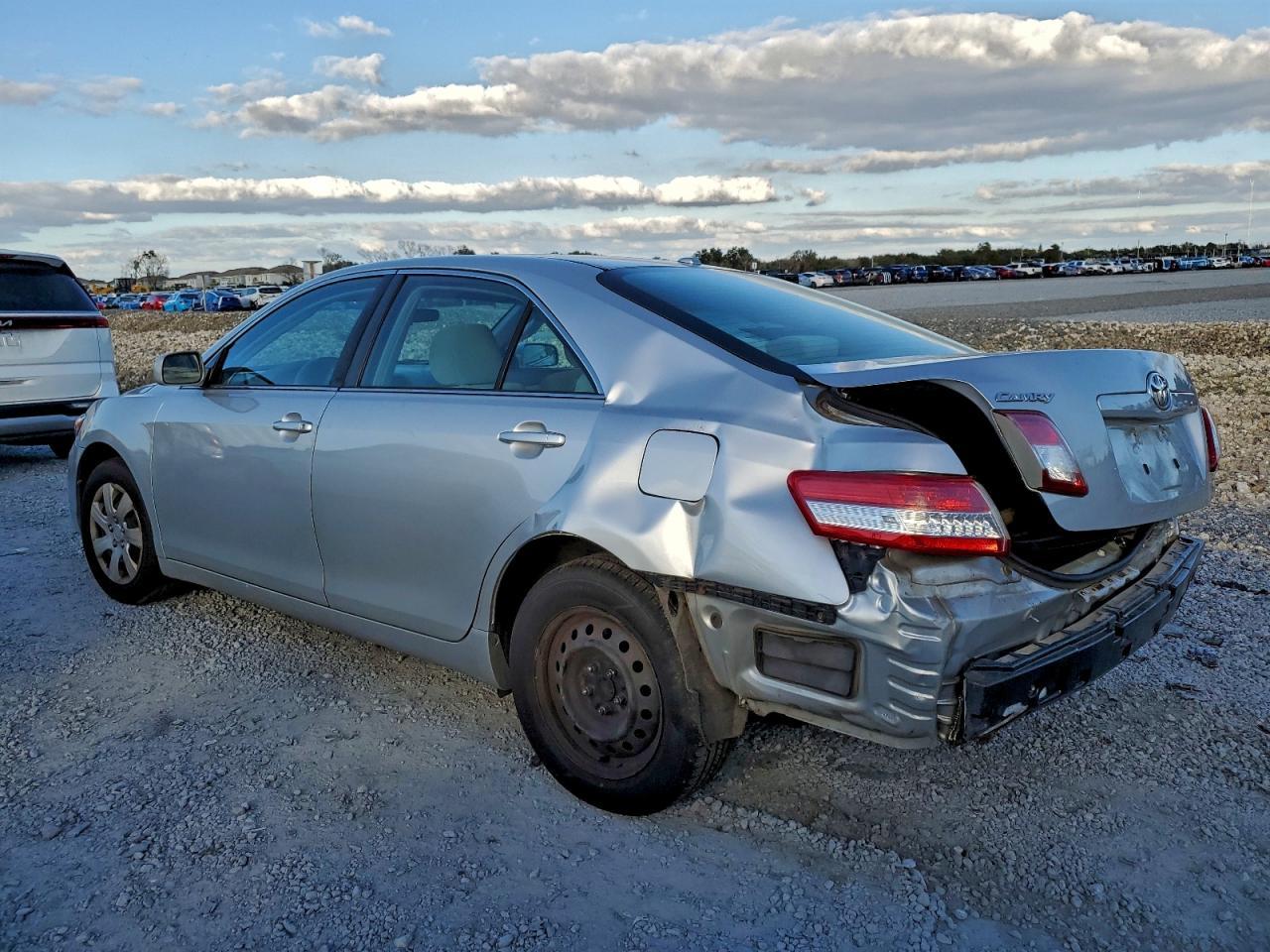 2010 TOYOTA CAMRY