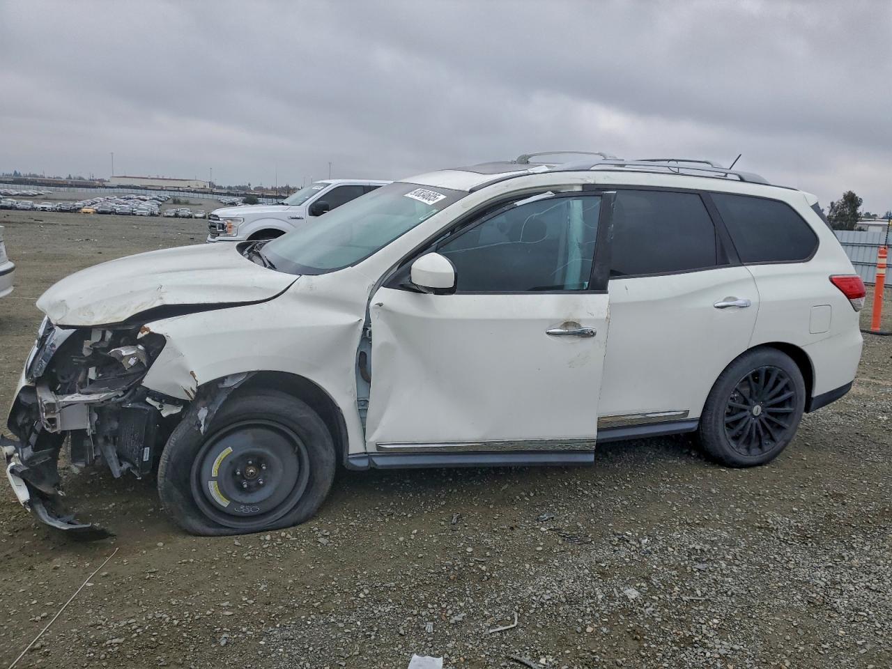 2013 NISSAN PATHFINDER