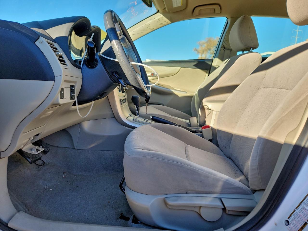 2011 TOYOTA COROLLA