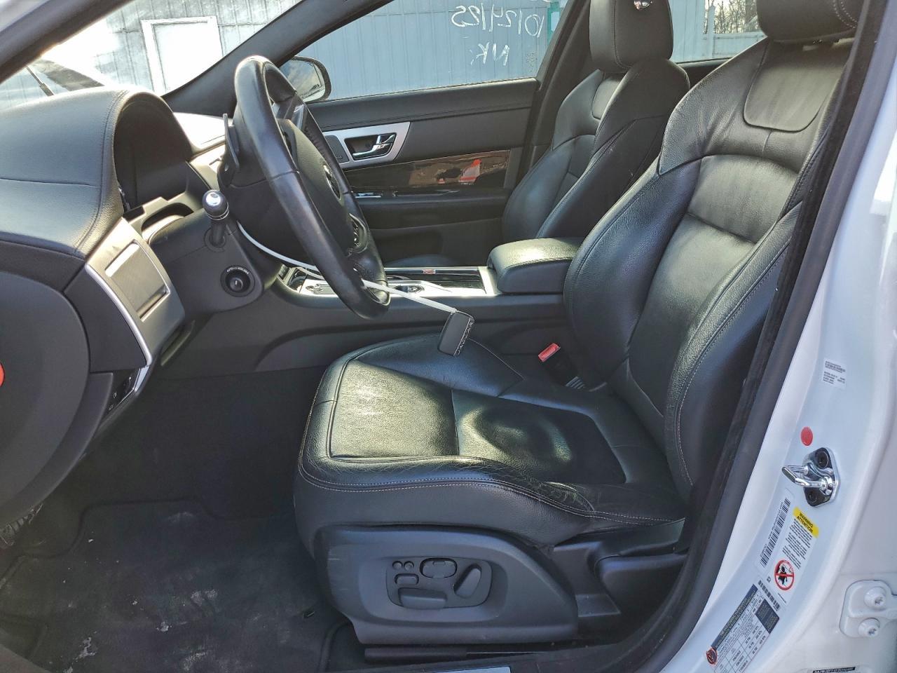 2015 JAGUAR XF