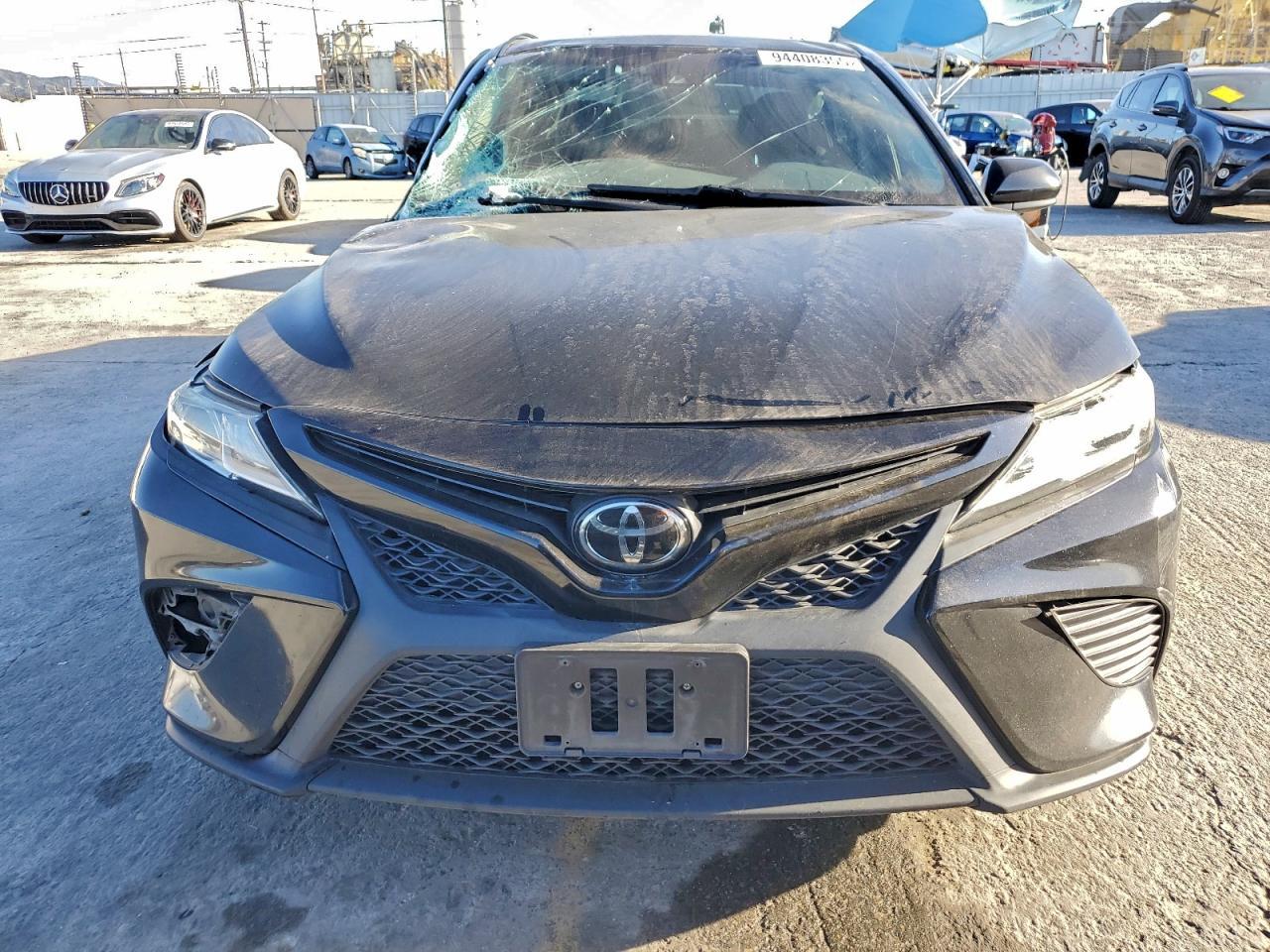 2018 TOYOTA CAMRY