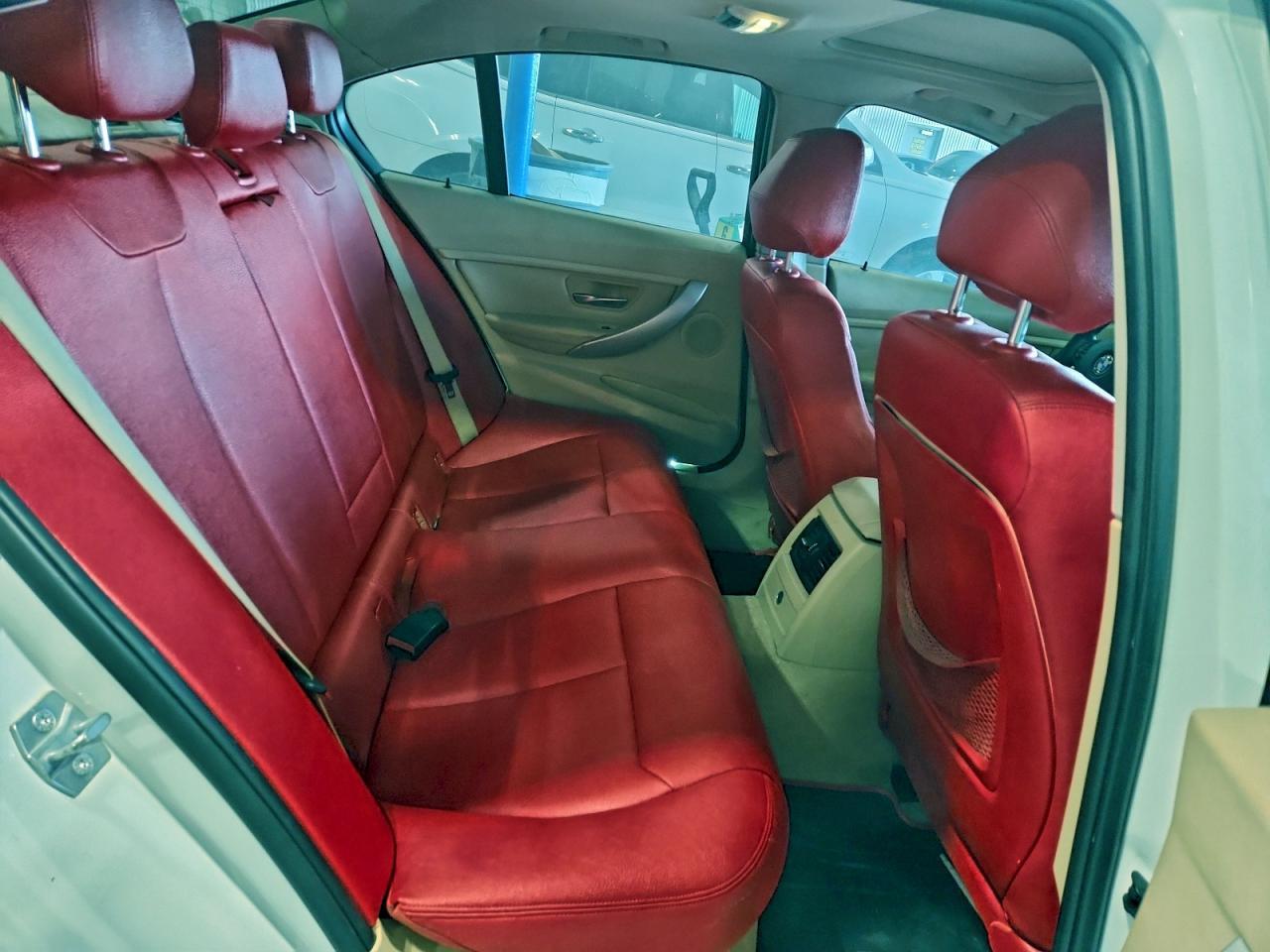 2014 BMW 320