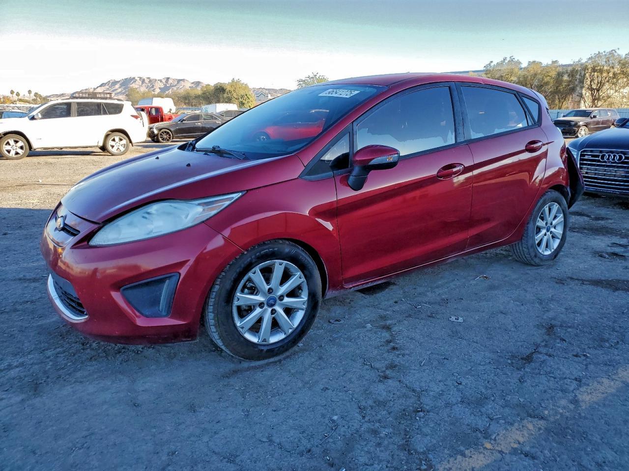 2013 FORD Fiesta