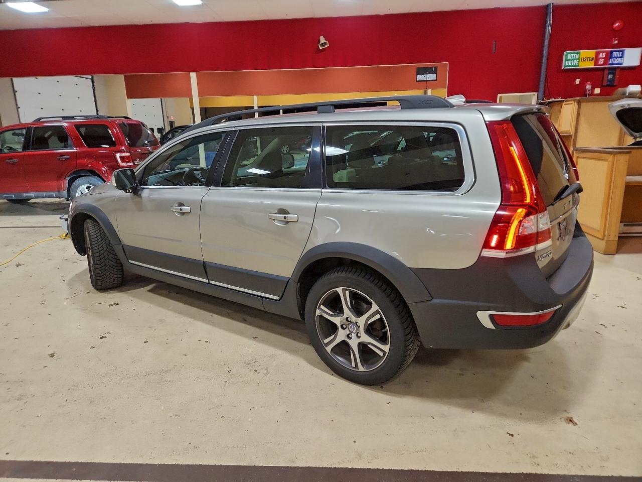 2014 VOLVO XC70