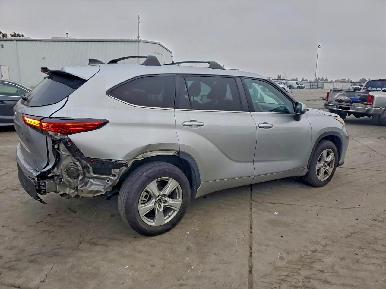 2023 TOYOTA HIGHLANDER