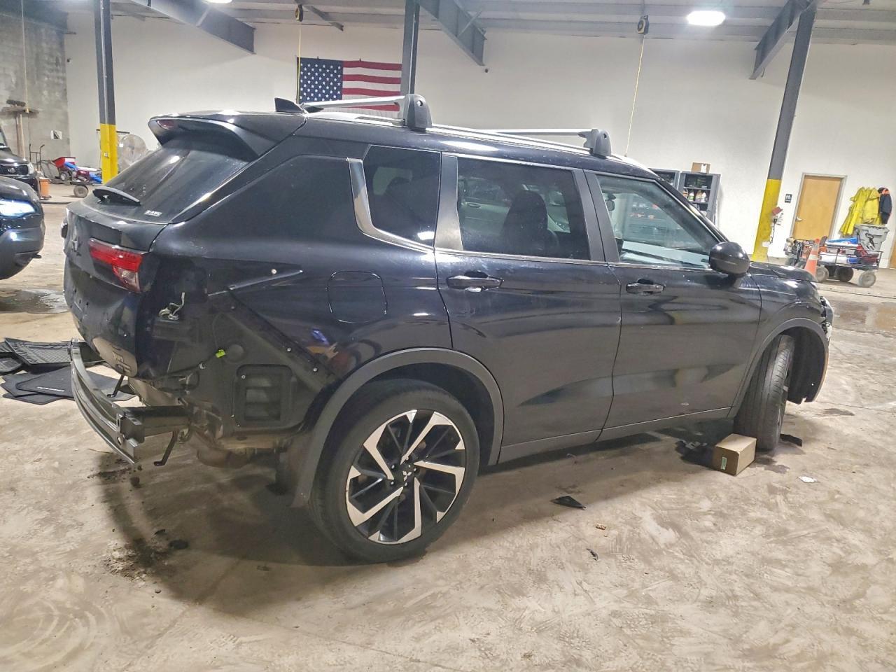 2022 MITSUBISHI outlander