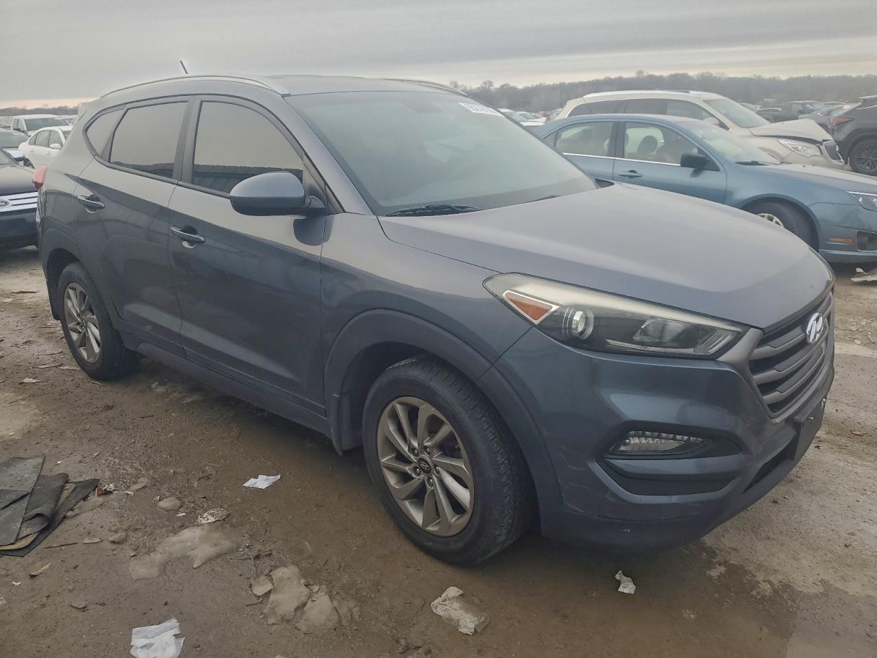 2016 HYUNDAI TUCSON