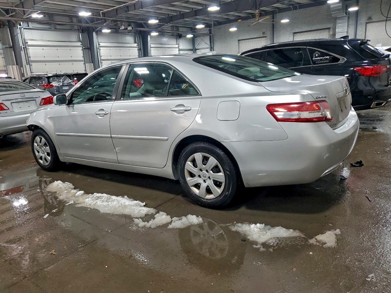 2010 TOYOTA CAMRY