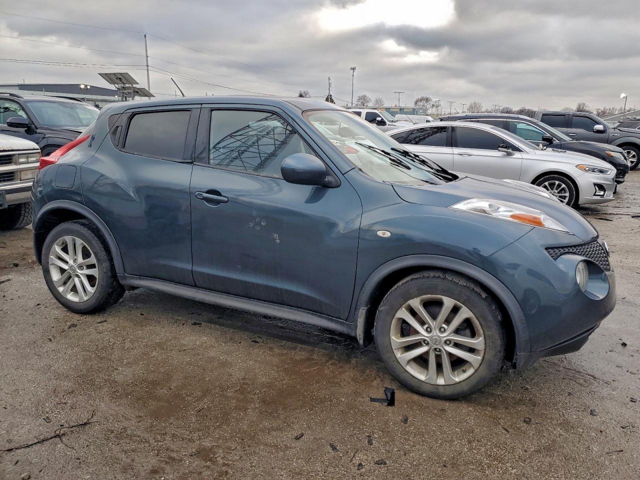 2013 NISSAN Juke