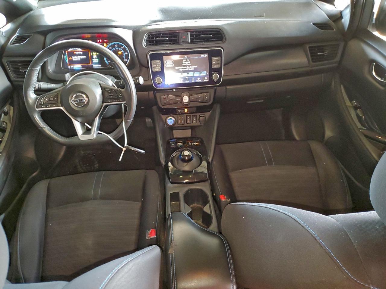2021 NISSAN LEAF