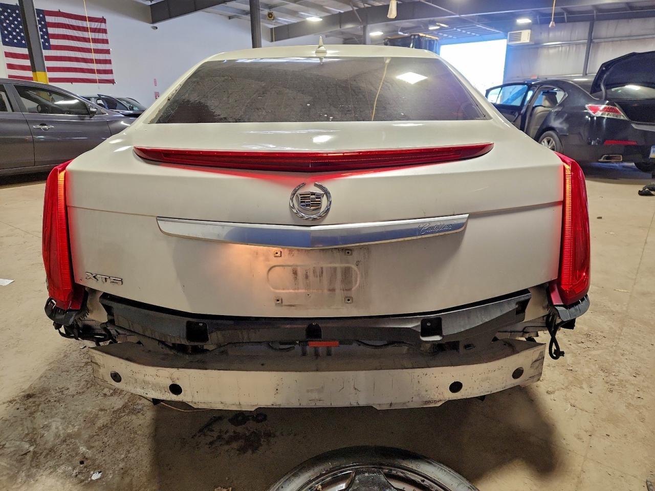 2014 CADILLAC XTS