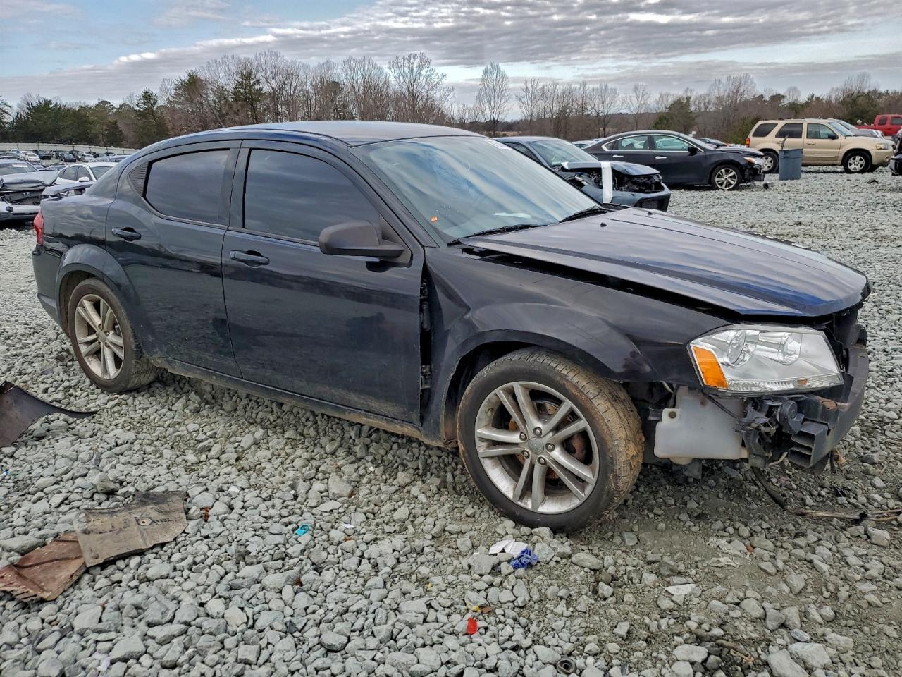 2012 DODGE Avenger