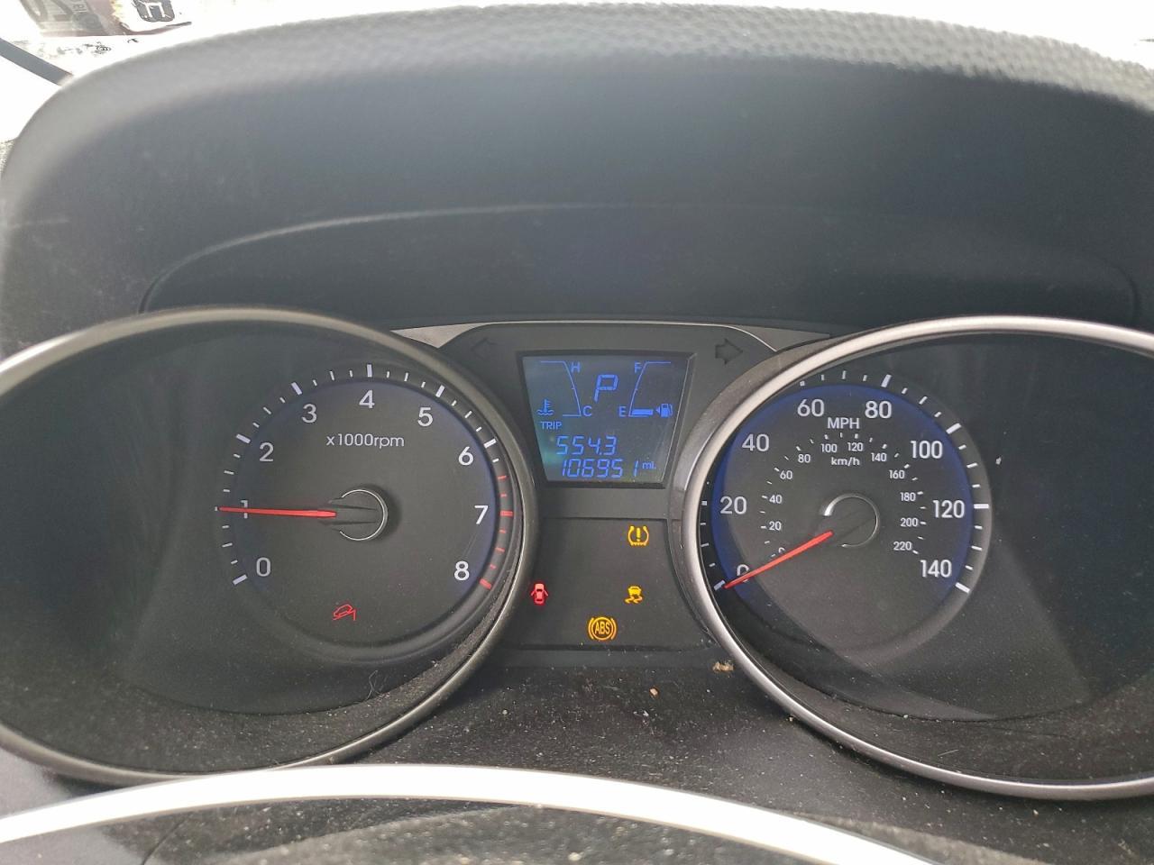 2011 HYUNDAI TUCSON