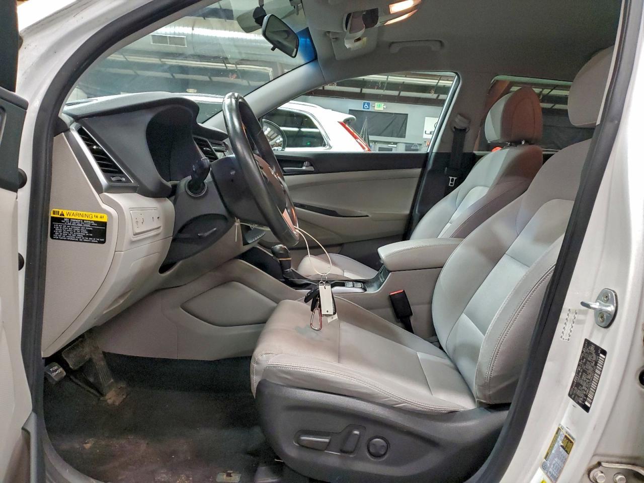 2017 HYUNDAI TUCSON