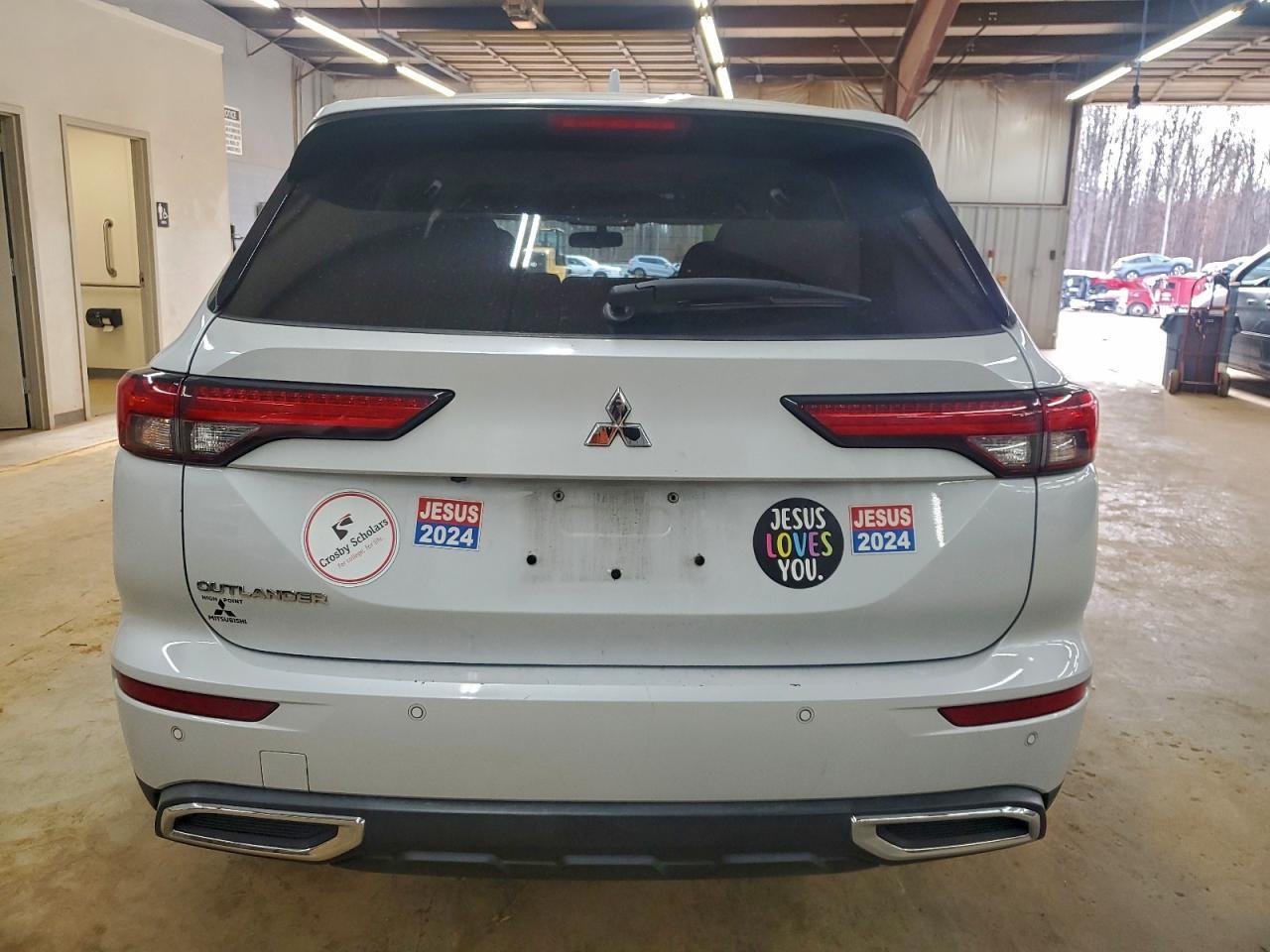 2022 MITSUBISHI outlander