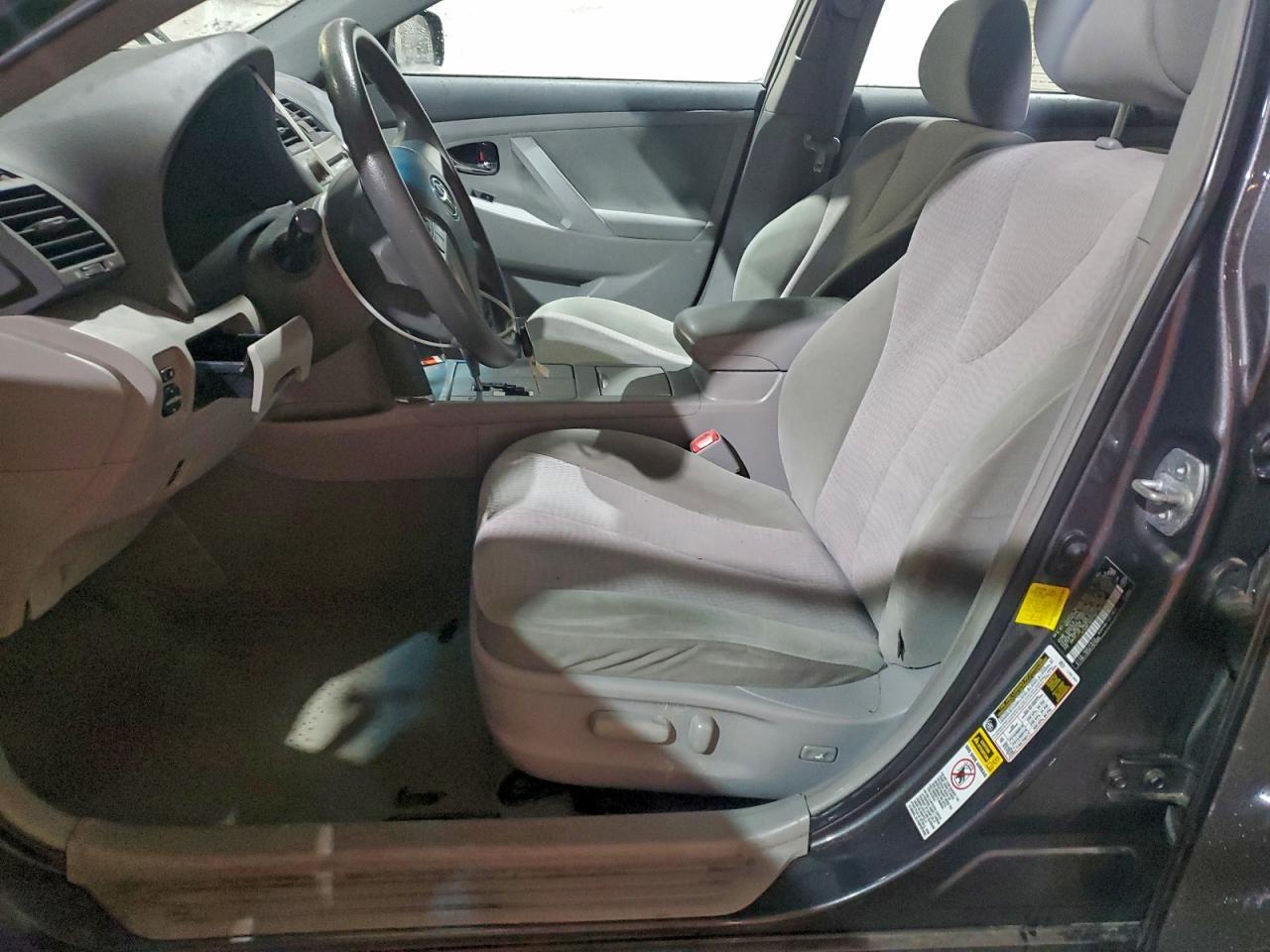 2011 TOYOTA CAMRY