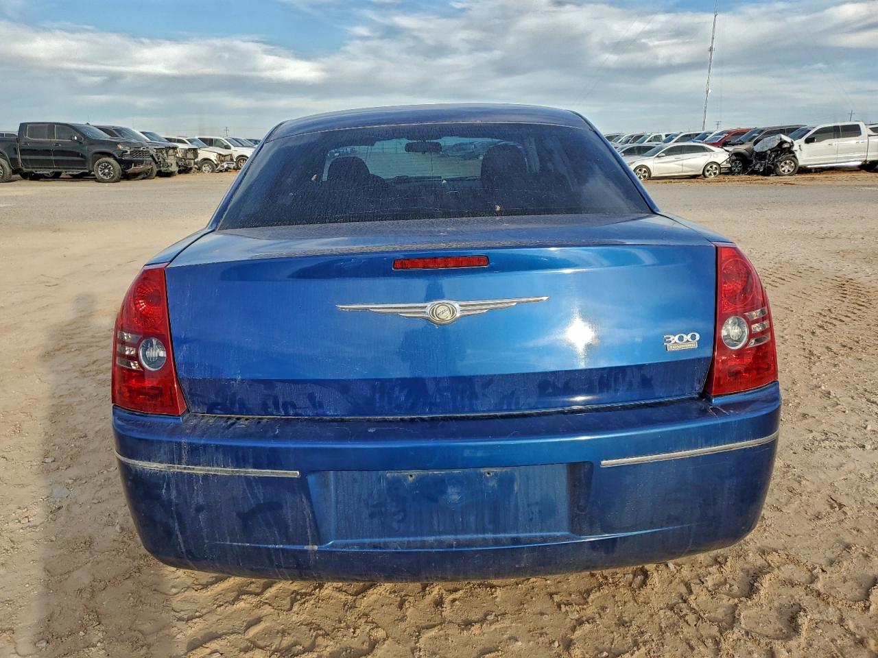 2010 CHRYSLER 300