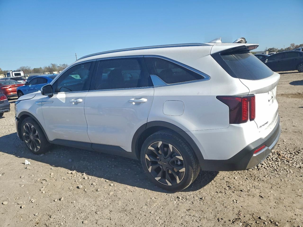 2025 KIA SORENTO