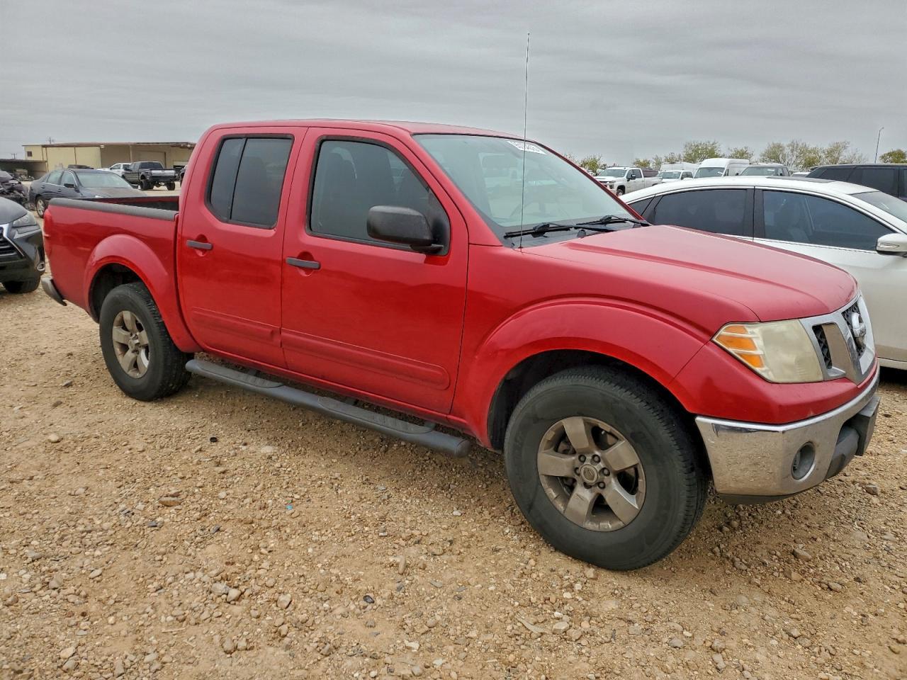 2011 NISSAN Frontier