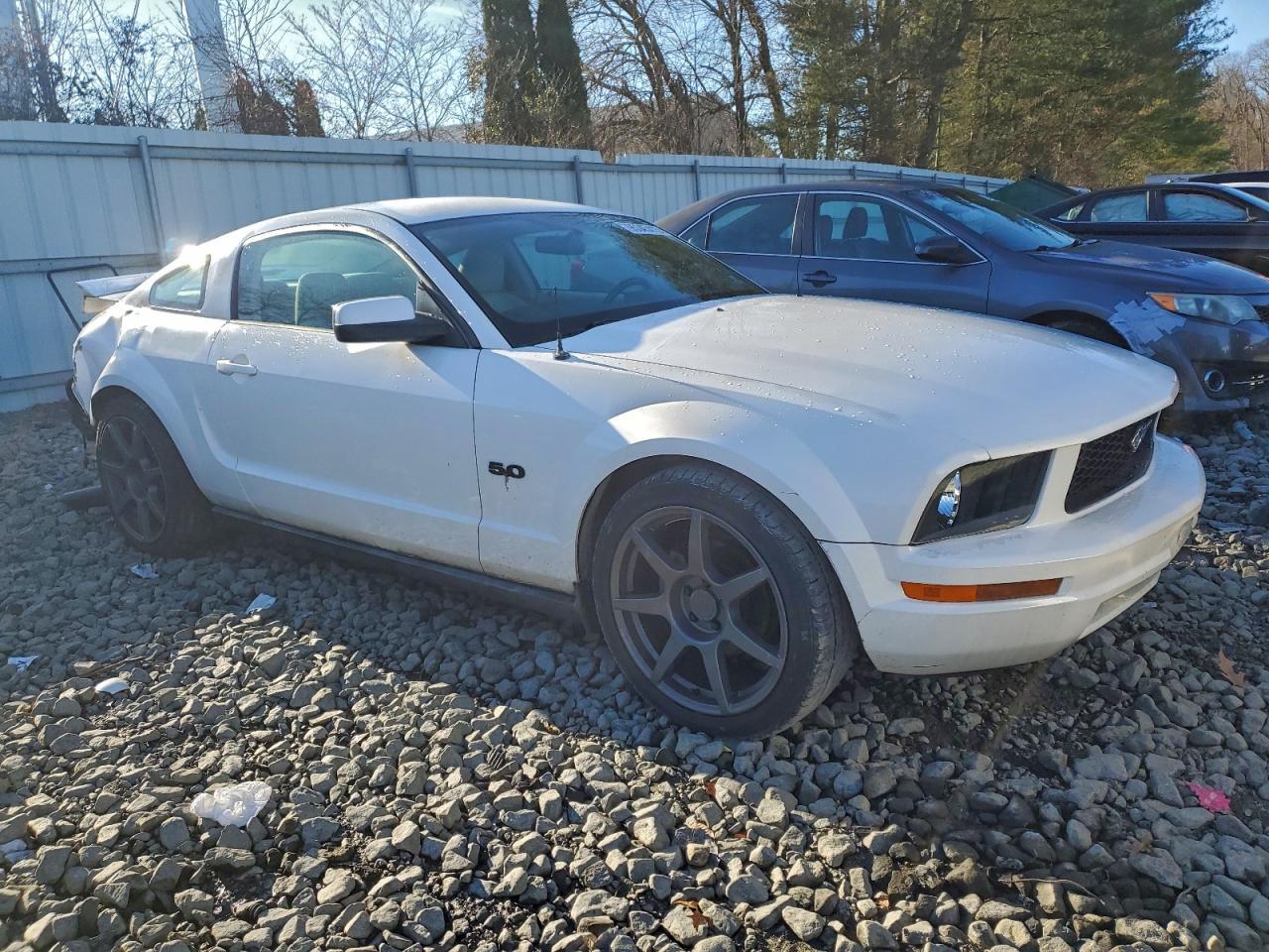 2005 FORD MUSTANG