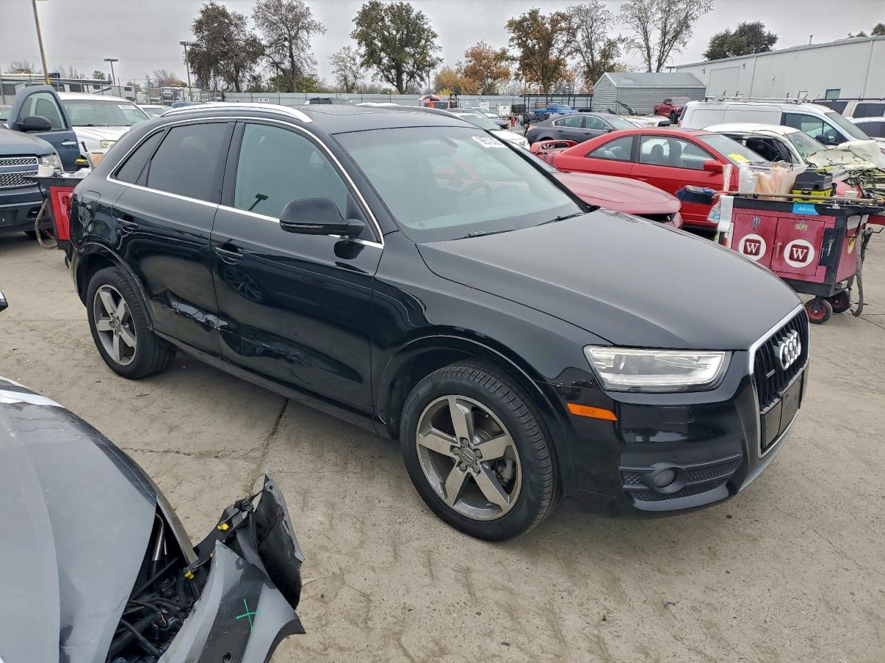 2015 AUDI Q3