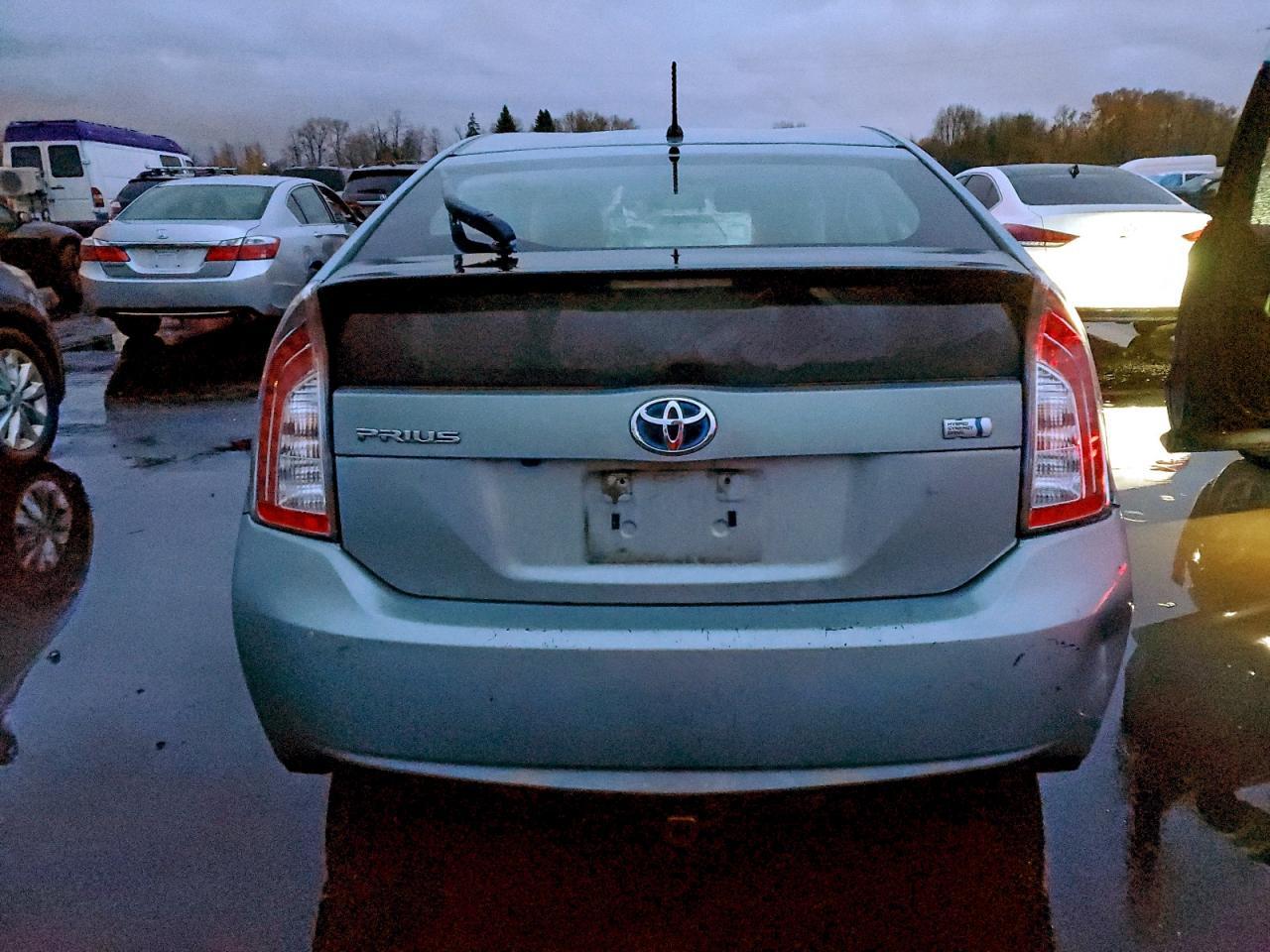 2015 TOYOTA PRIUS