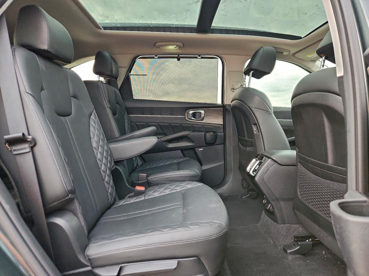 2023 KIA SORENTO